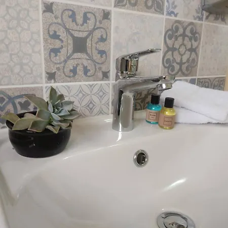 Warda Πανσιόν Xewkija