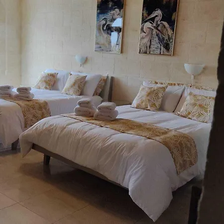 Warda بيت ضيافة 3*