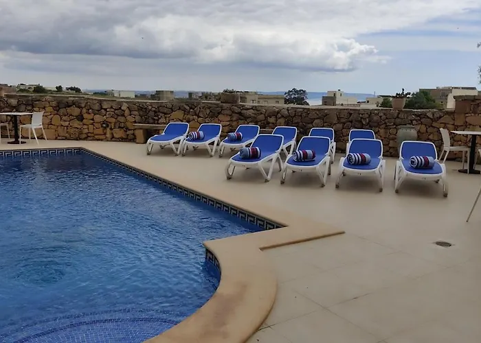 בית הארחה Warda